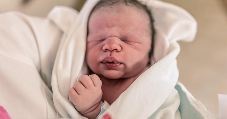 pampers new baby-dry pieluszki newborn wycięcie na pępek