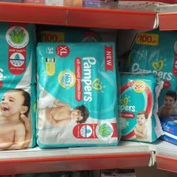 pełny pampers po całej nocy